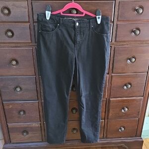 Chico's So Slimming Girlfriend Slim Leg Jeans Size 3R / 16R